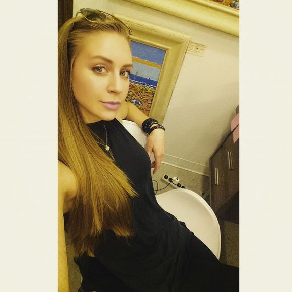 Meet your Posher, Carmen - Picture 1 of 1